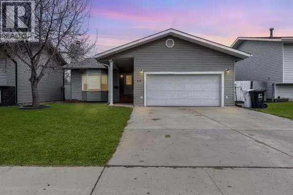 121 Cowley Bay, Fort Mcmurray, AB T9K1G5