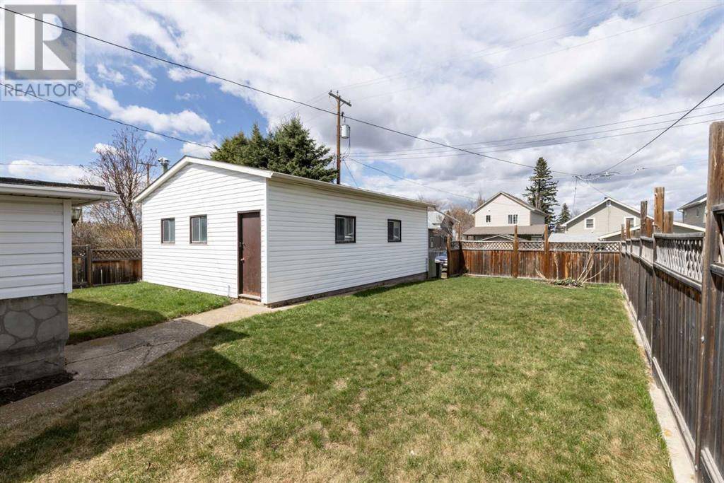 Innisfail, AB T4G1L6,5024 46 Street