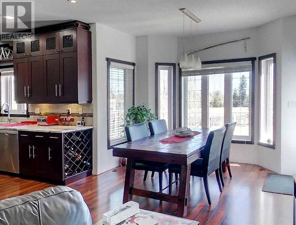 Edson, AB T7E1X1,5651 16 Ave