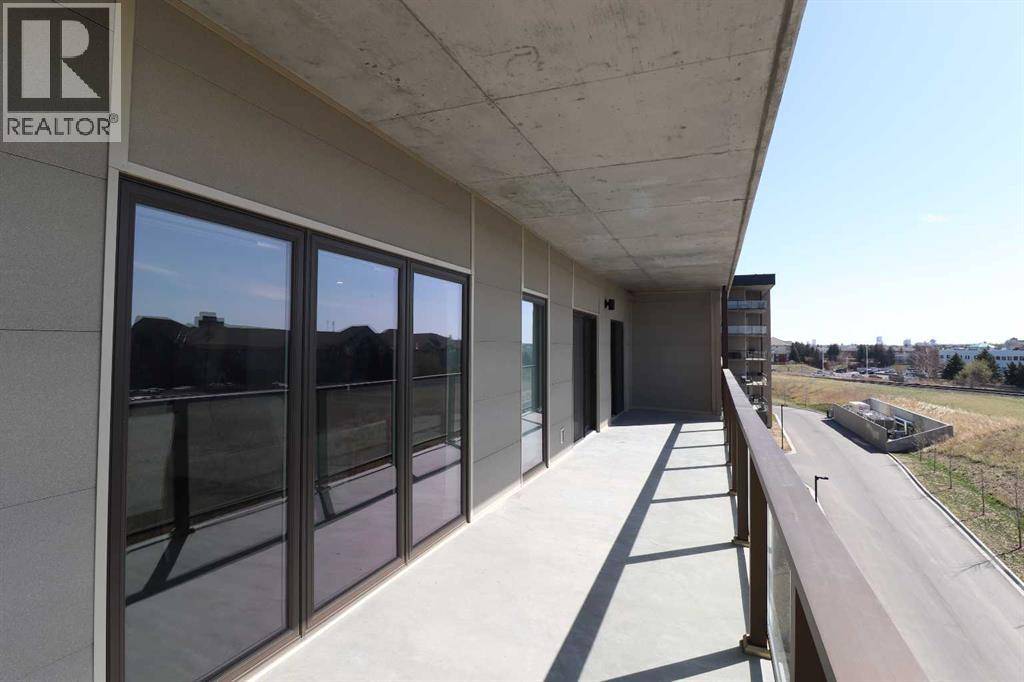 Lethbridge, AB T1H5L9,336, 102 Scenic Drive N