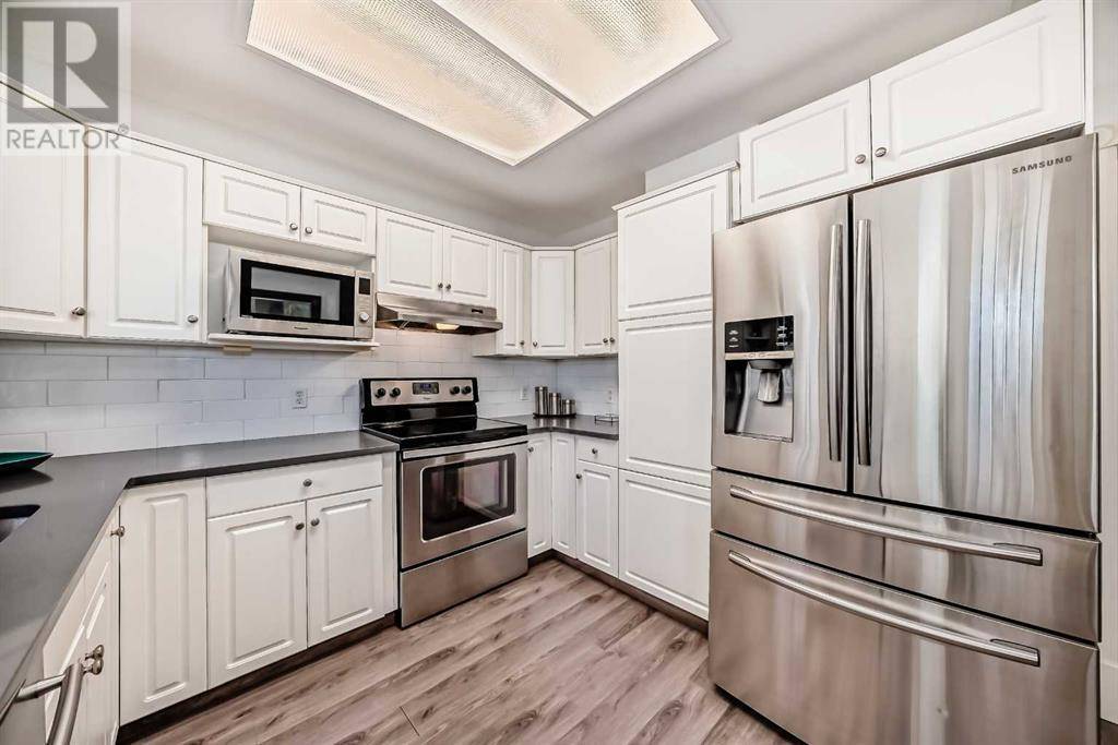 Calgary, AB T2T4K3,2305 16A Street SW