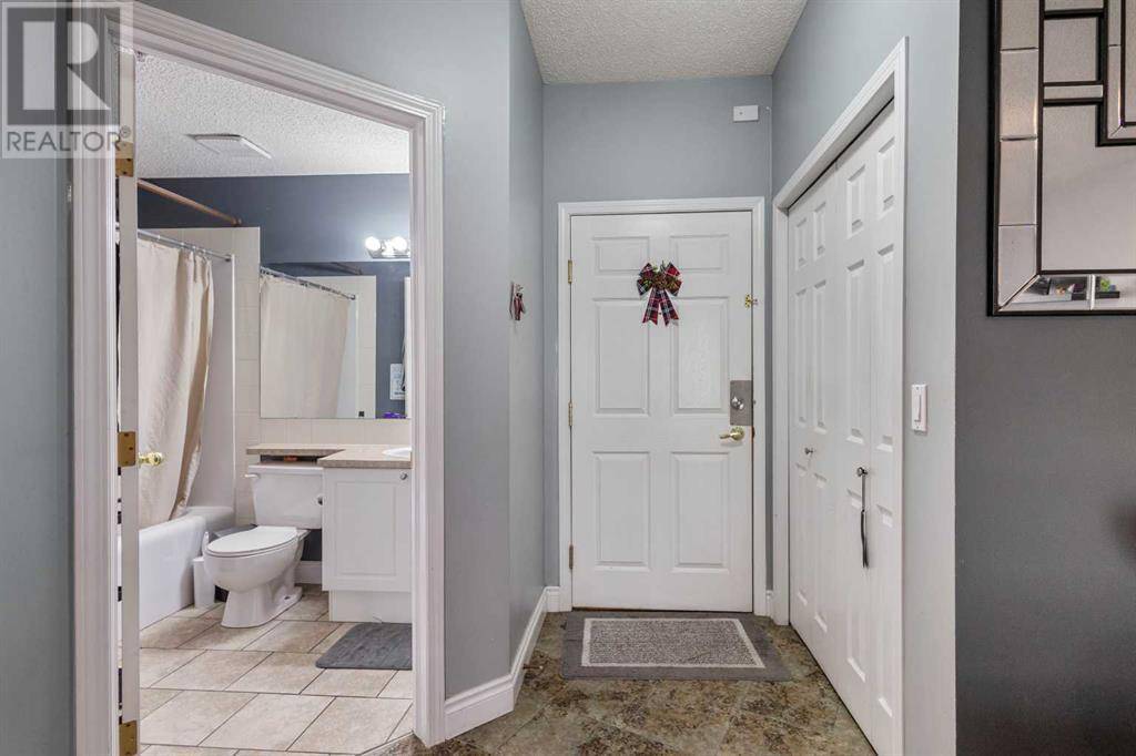 Calgary, AB T2R0L9,212, 126 14 Avenue SW