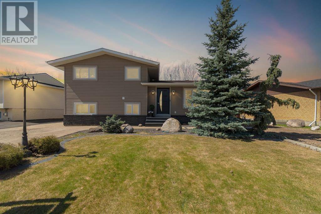 141 Hillcrest Drive, Fort Mcmurray, AB T9H3T7