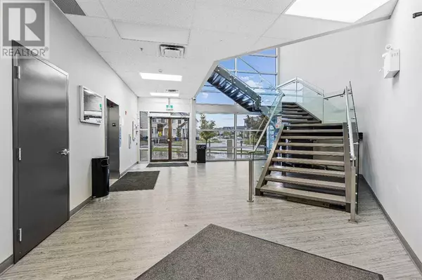 Calgary, AB T3J0W8,220, 20 Saddlestone Drive NE