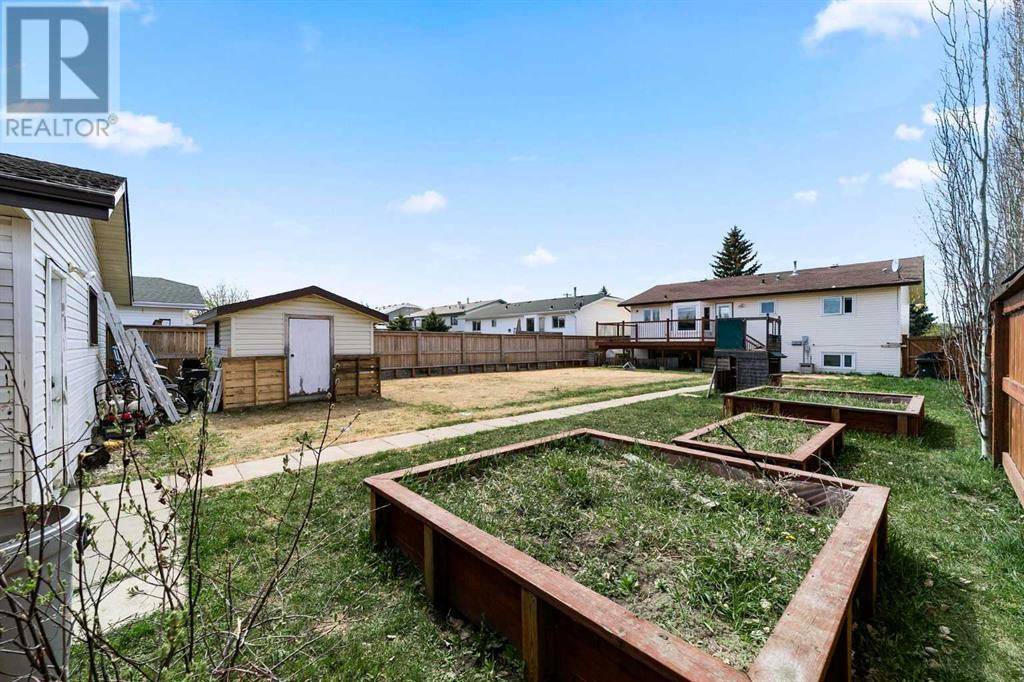 Camrose, AB T4V4N6,5419 53 Street