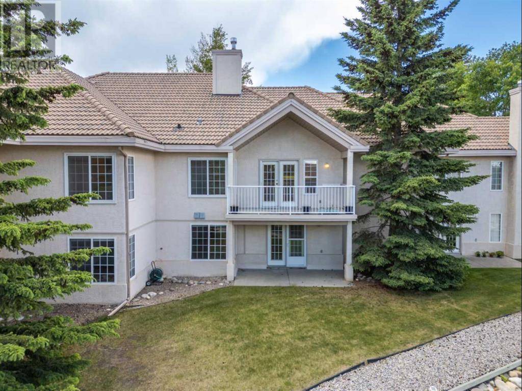 Calgary, AB T3H3J9,2002 Patterson View SW