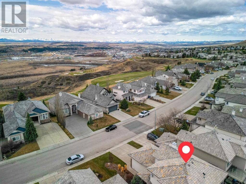 225 Gleneagles View, Cochrane, AB T4C2G5