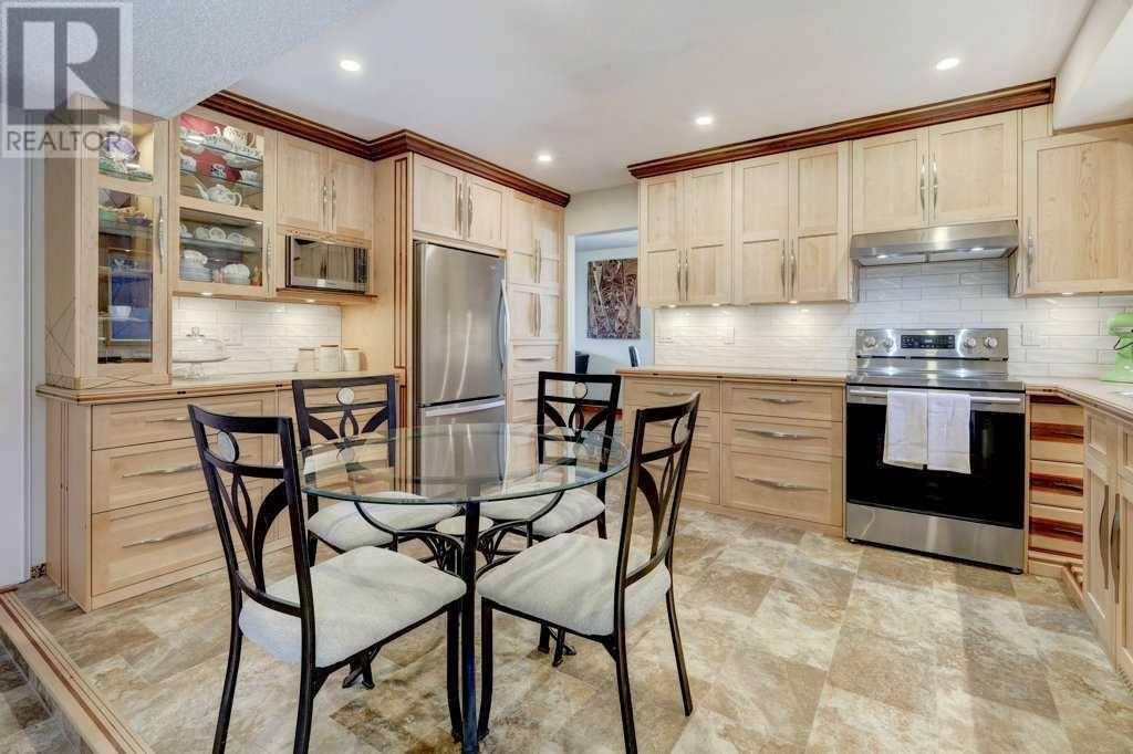 Calgary, AB T3A2T8,19 Edgewood Place NW