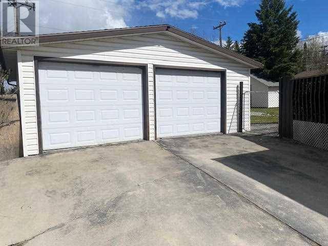 Hinton, AB T7V1C7,115 Alder Drive