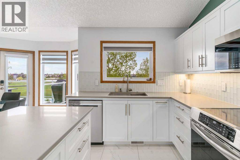 Chestermere, AB T1X1C5,220 Lakeside Greens Drive