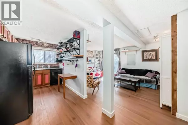 Calgary, AB T3C1A2,205, 1605 16 Avenue SW