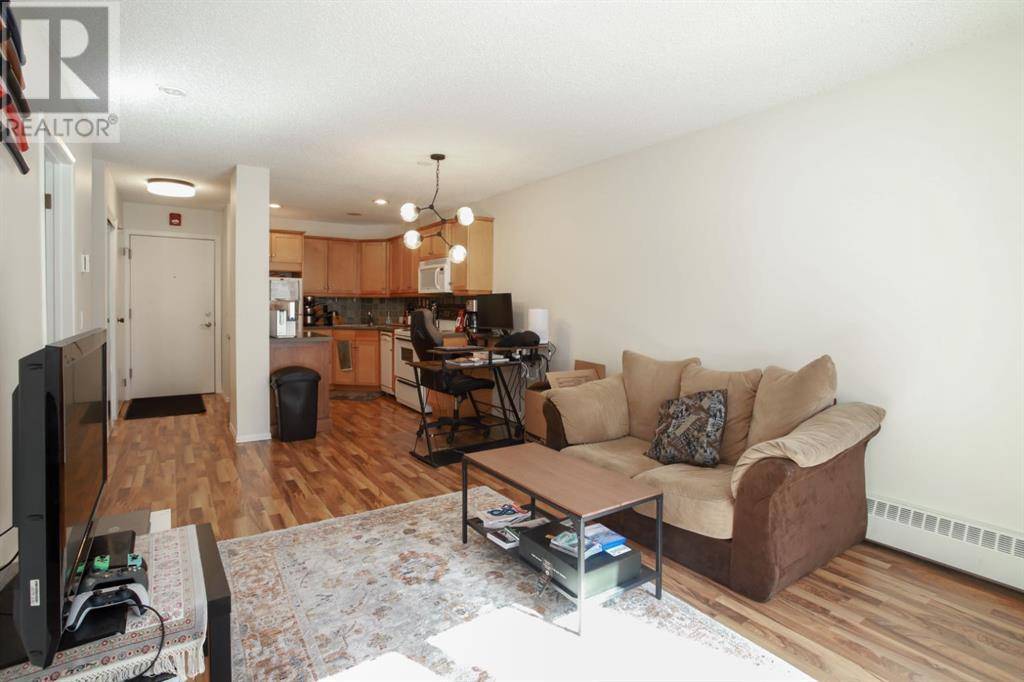 Calgary, AB t2s1p4,401, 2204 1 Street SW