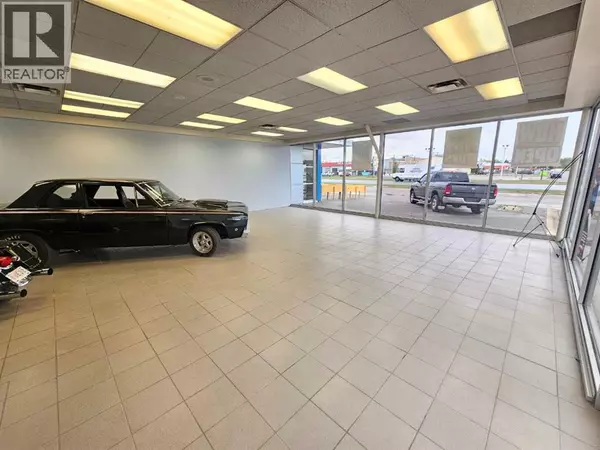 Grande Prairie, AB T8V3B6,unit A, 11044 100 Street