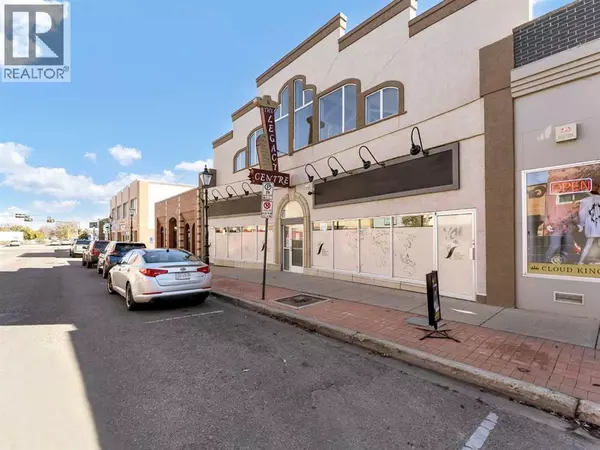 Medicine Hat, AB T1A0H4,645 3 Street SE