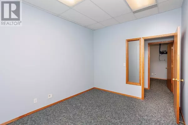 Red Deer, AB T4N4H3,202, 4802 51 Avenue