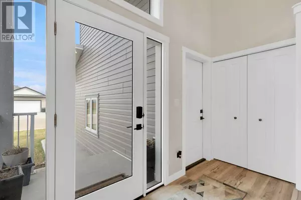 Lacombe, AB T4L0A6,57 Mackenzie Avenue