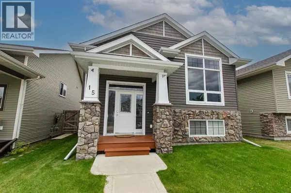15 Regatta Way, Sylvan Lake, AB T4S0E9