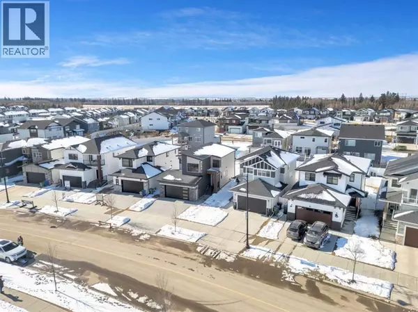 Red Deer, AB T4P3E2,252 Emerald Drive