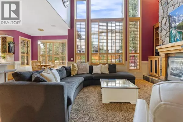 Okotoks, AB T1S1W2,393 Banister Drive