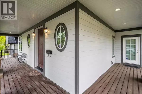 Calgary, AB T2N3C4,512 Memorial Drive NW