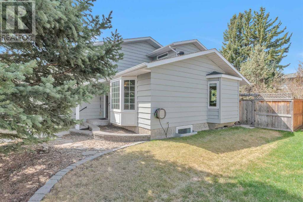 Calgary, AB T2W3W5,64 Woodfield Court SW