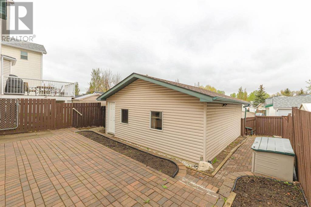 Calgary, AB T3A5K3,10720 Hidden Valley Drive NW