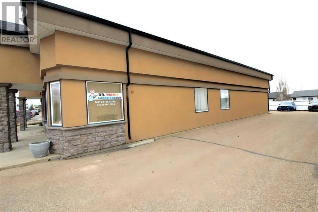 Blackfalds, AB T0M0J0,2, 5021 Parkwood Road