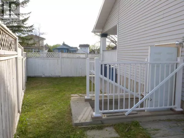 Calgary, AB T3J3L4,34 Martinridge Road NE