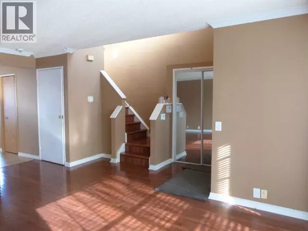 Calgary, AB T3J3L4,34 Martinridge Road NE