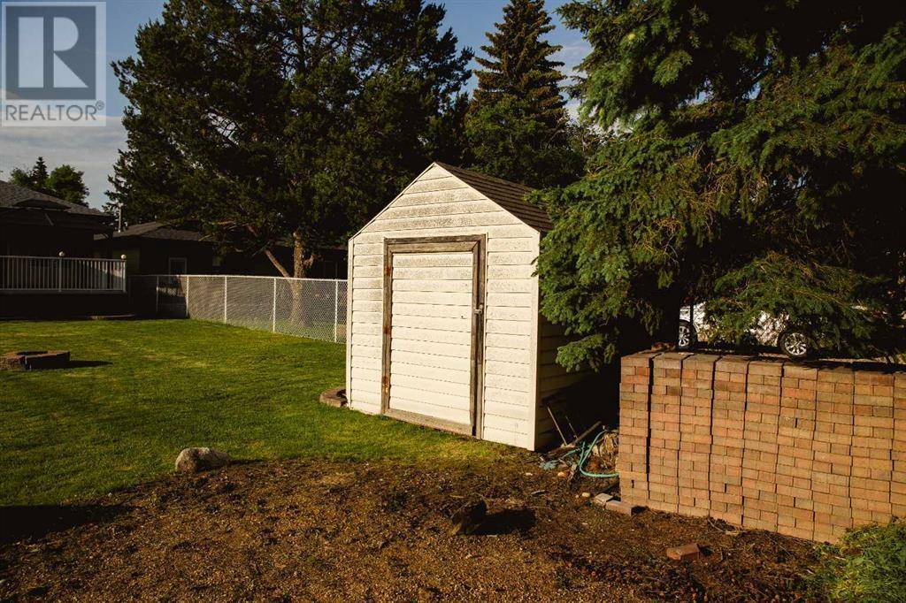 Slave Lake, AB T0G2A2,301 3 Avenue NE