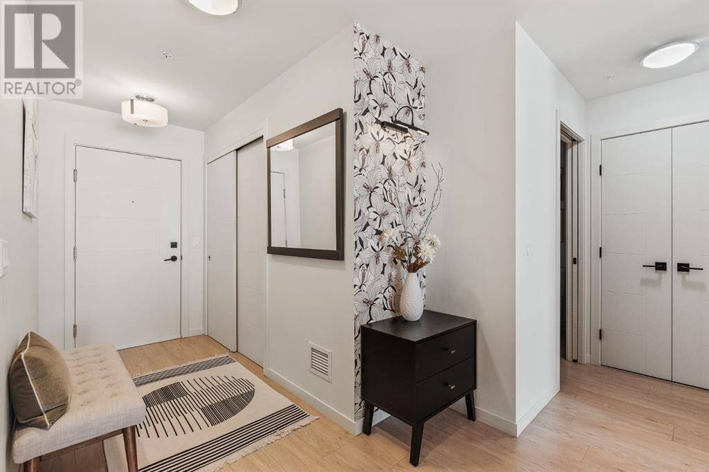 Calgary, AB T2S3H6,308, 317 22 Avenue SW