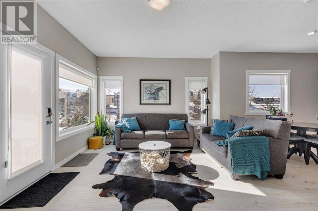 305, 218 Sherwood Square NW, Calgary, AB T3R0Y2