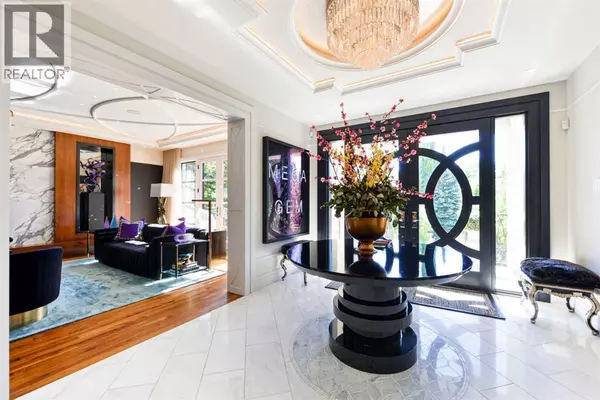 Calgary, AB T2T1L6,1118 Premier Way SW