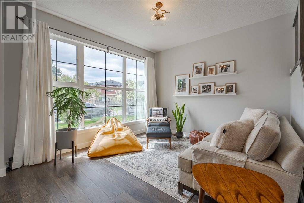 Calgary, AB T2E1Z2,314 26 Avenue NE