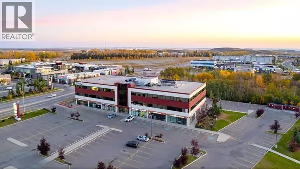 Calgary, AB T3R0N2,15 Royal Vista Place NW