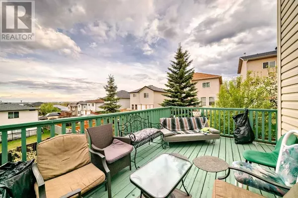 Calgary, AB T3K5L7,158 Panamount Drive NW