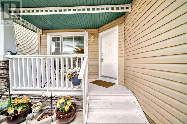 Calgary, AB T3K5L7,158 Panamount Drive NW