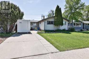 1322 17 Avenue, Lethbridge, AB T1K1A4