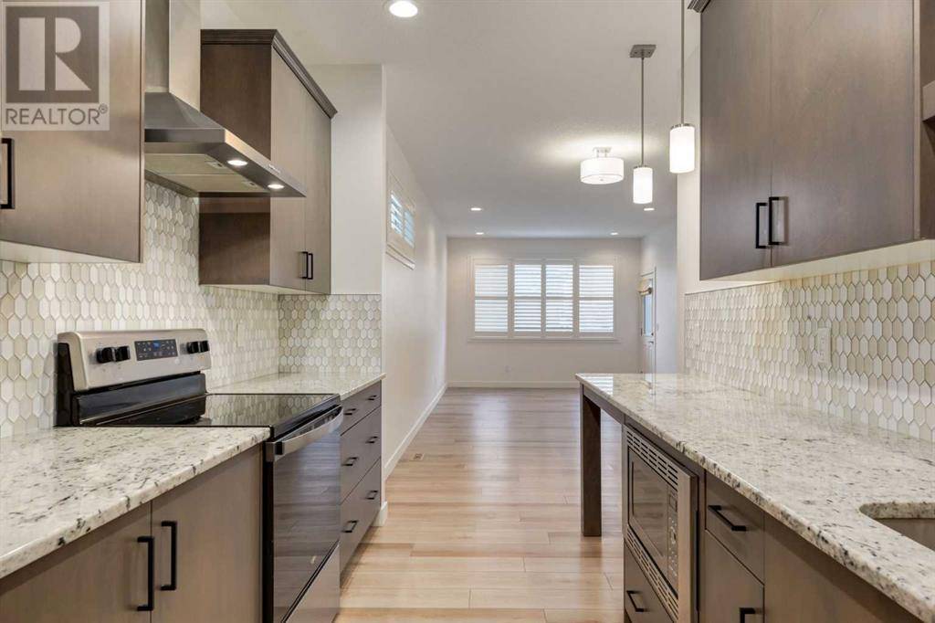Airdrie, AB t4b5g3,272 Bayview Street