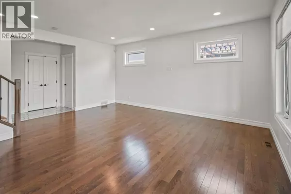 Camrose, AB T4V5J5,2612 62 Street