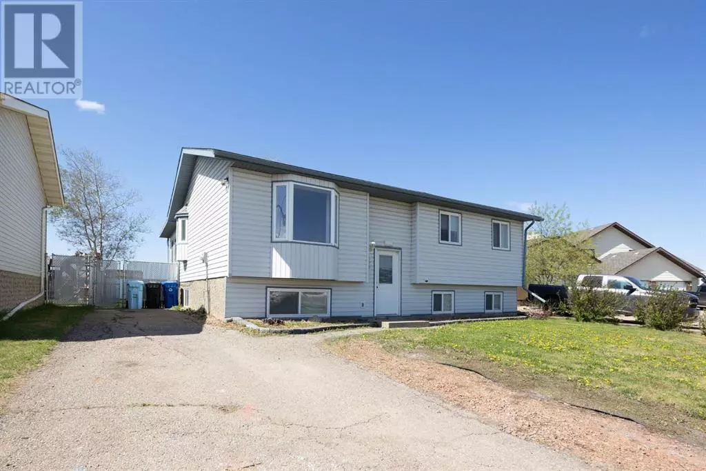 Fort Mcmurray, AB T9K1P9,173 Oaks Crescent