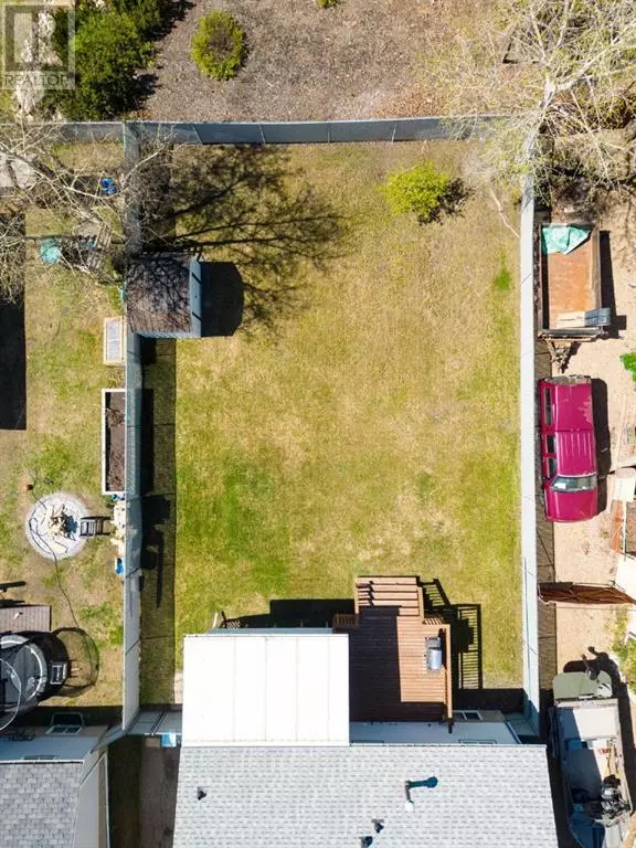 Fort Mcmurray, AB T9K1P9,173 Oaks Crescent