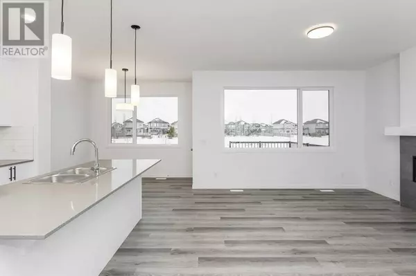 Calgary, AB T2X5W2,68 Creekstone Grove SW