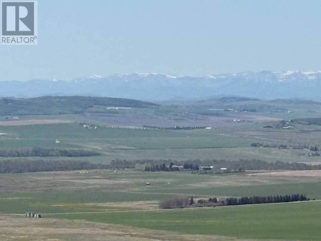 Rural Foothills County, AB T2S1A2,306 Avenue W