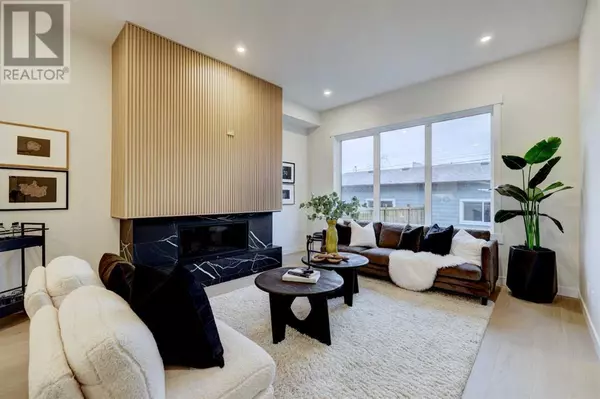 Calgary, AB T2M4J1,2827 Cochrane Road NW