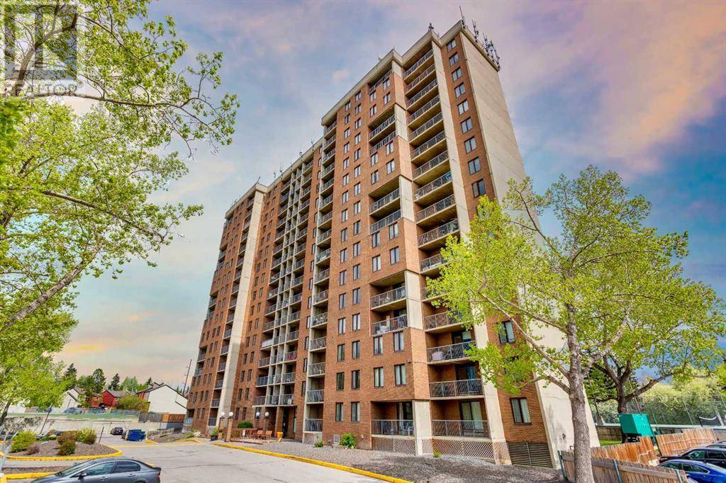Calgary, AB T3A2E6,208, 4944 Dalton Drive NW