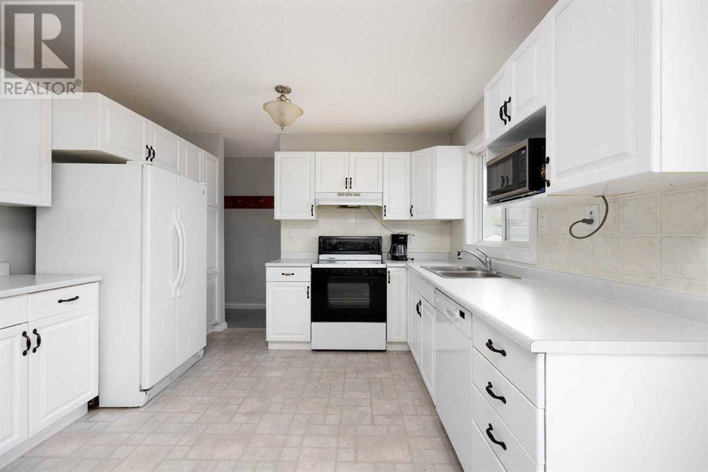 Fort Mcmurray, AB T9H1J3,44 CENTENNIAL Drive