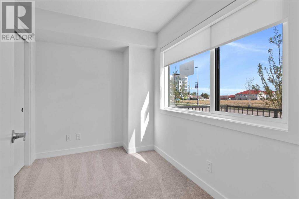 Calgary, AB T3E8H6,255 Dieppe Drive SW
