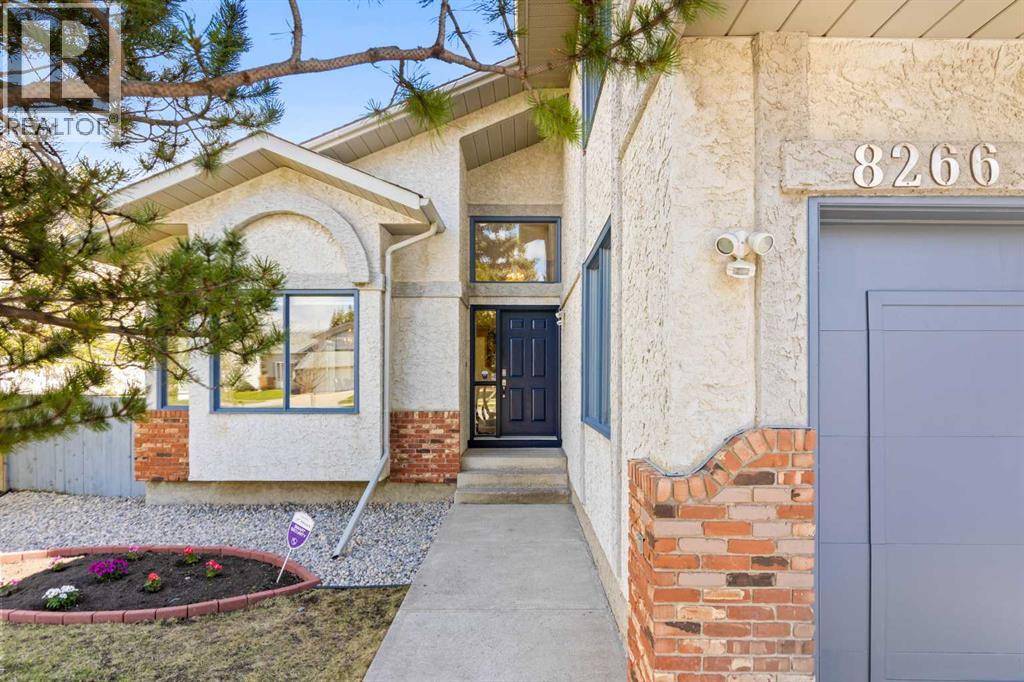 Calgary, AB T3A4N1,8266 Edgebrook Drive NW
