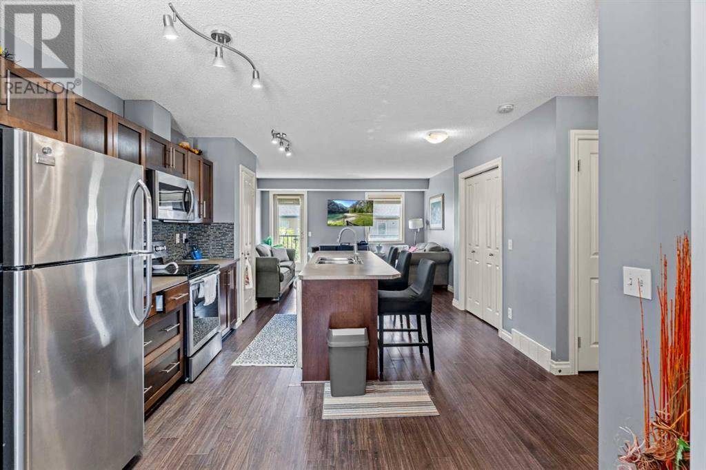 Calgary, AB T3J0G9,286 Saddlebrook Point NE